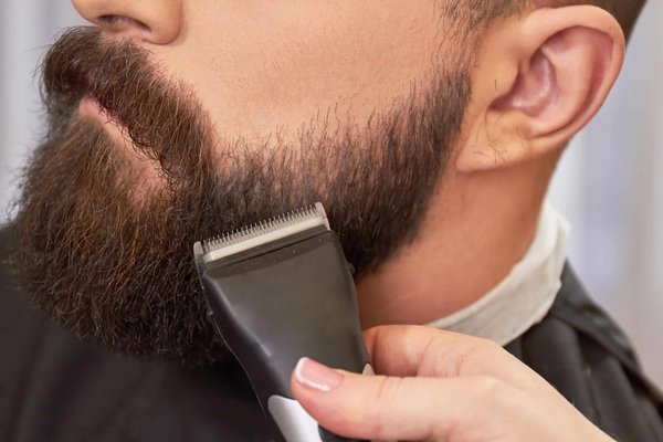 Comment bien tailler la barbe avec une tondeuse ?